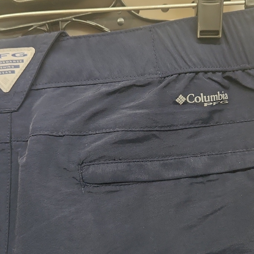 Columbia PFG Womens Shorts Size 12 Navy EUC 6 Inch Inseam - Picture 4 of 6